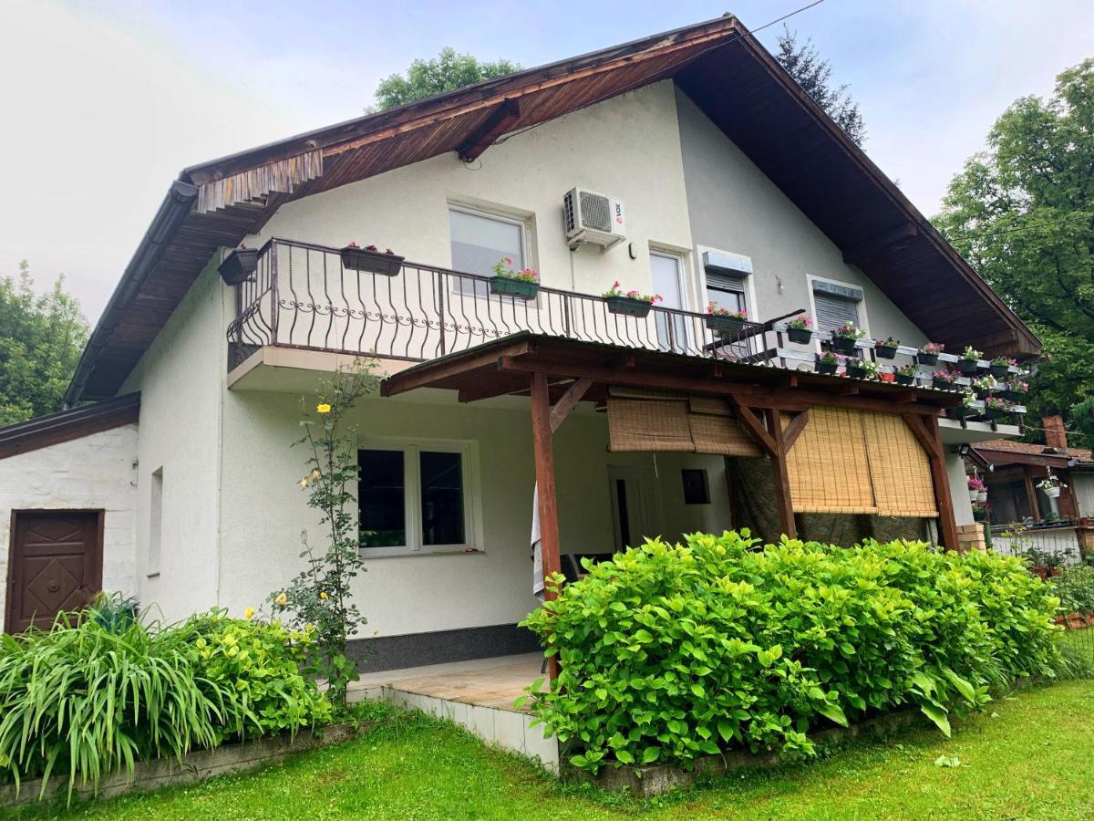 Holiday Residence Buric Visoko Bagian luar foto